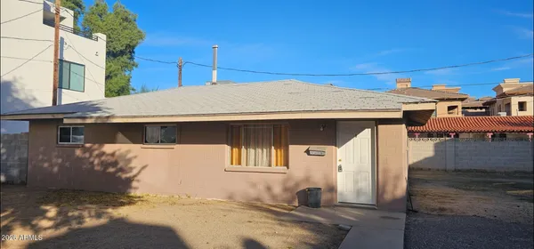 $1,800 | 2138 East Turney Avenue, Unit D, Phoenix, AZ 85016