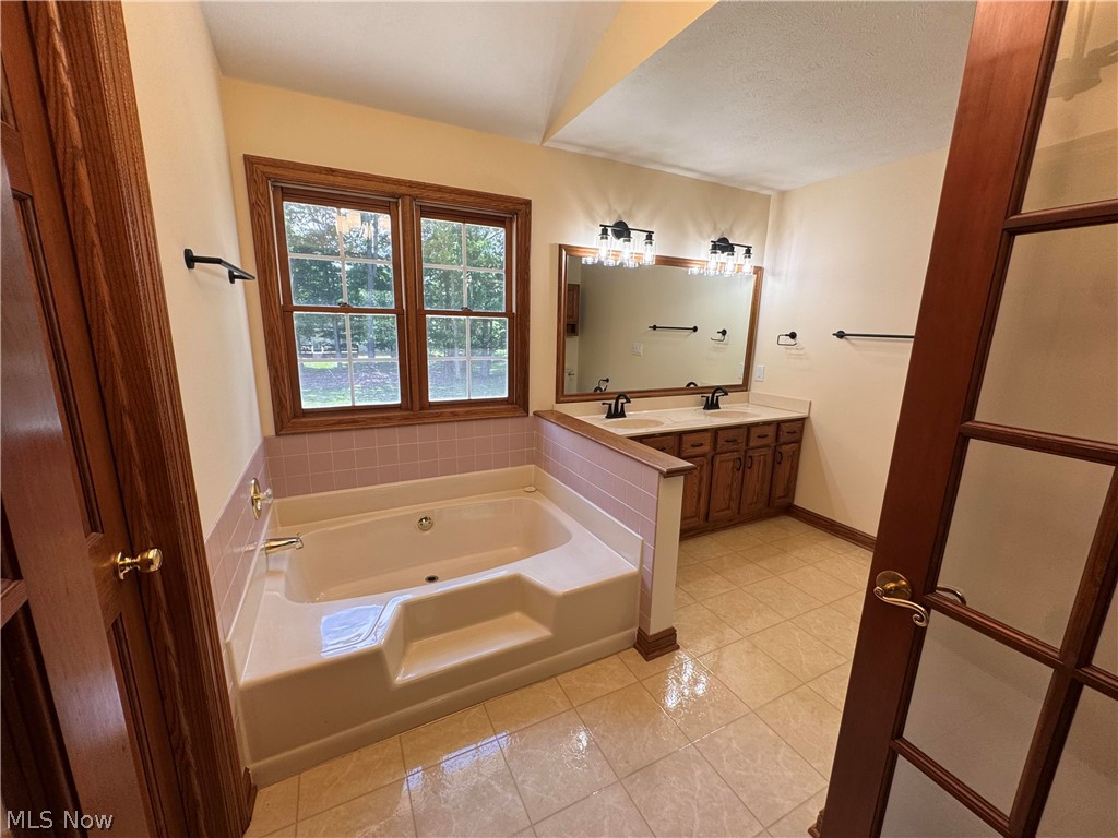 4764 Young Road Stow, OH 44224 - Photo 18 of 24