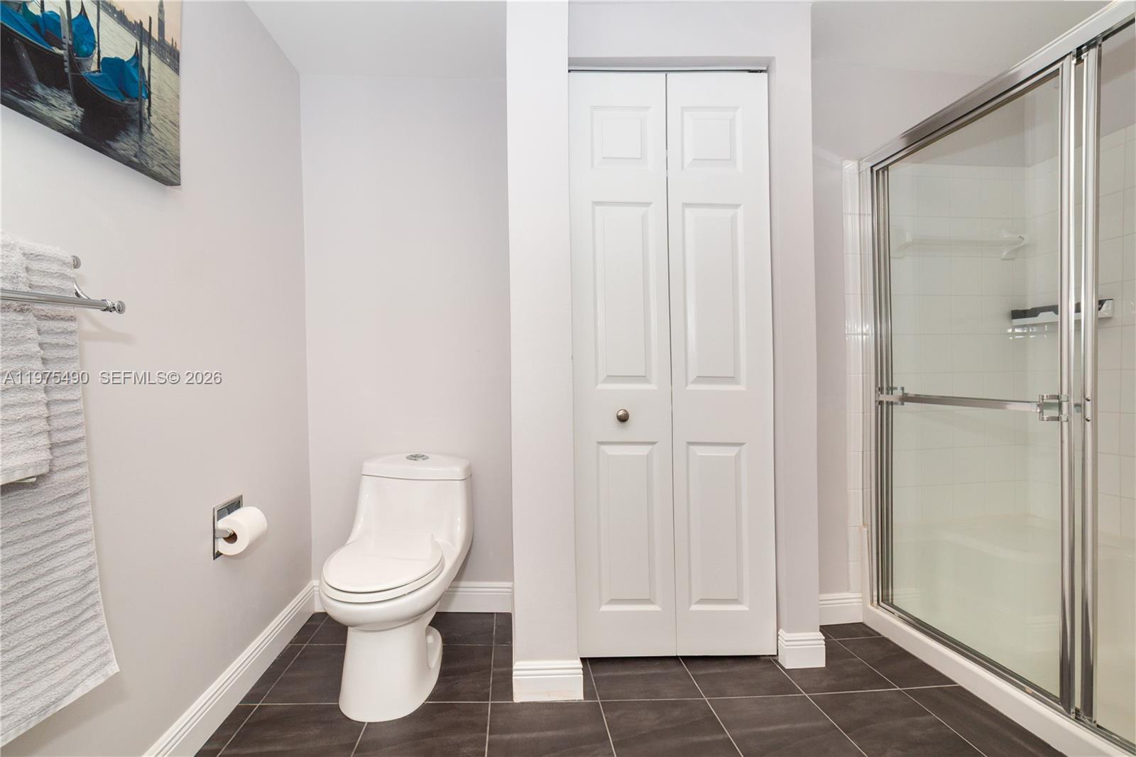 17100 North Bay Road, Unit 1802 Sunny Isles Beach, FL 33160 - Photo 23 of 44