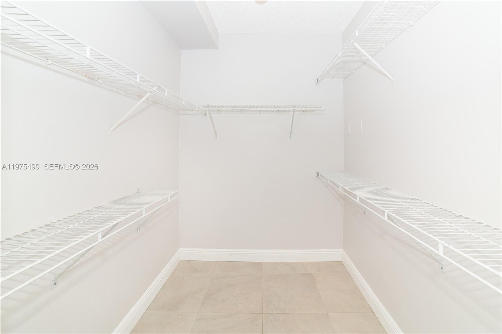 17100 North Bay Road, Unit 1802 Sunny Isles Beach, FL 33160 - Photo 27 of 44