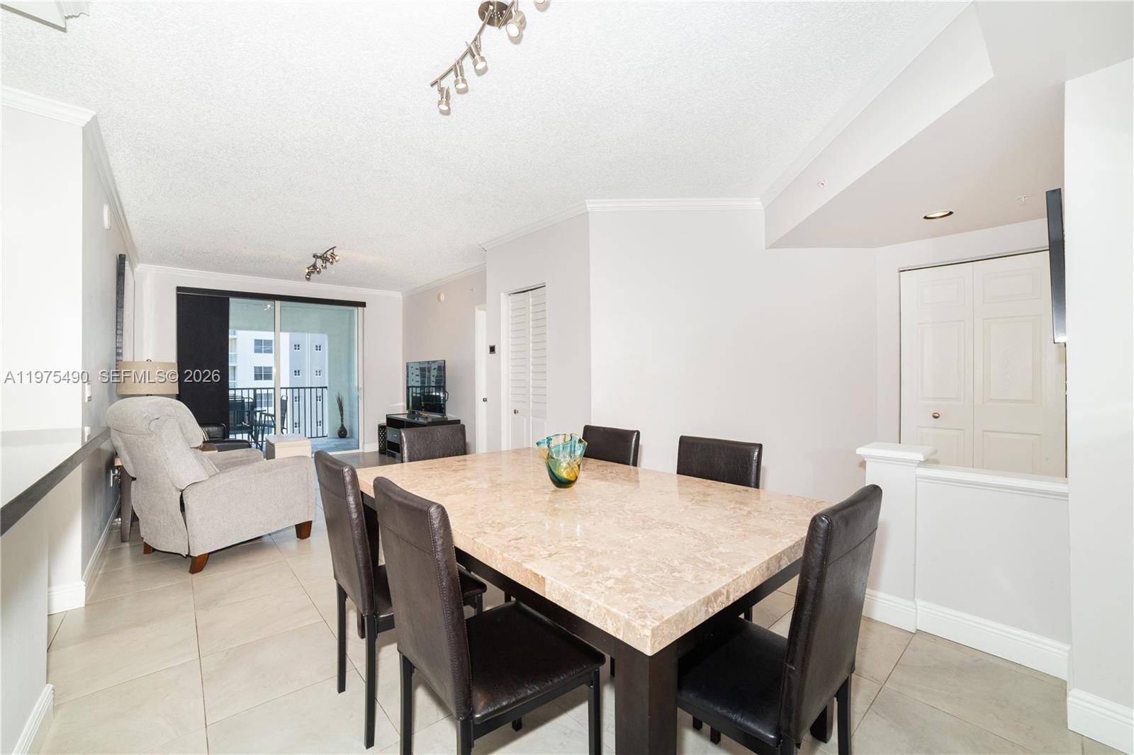 17100 North Bay Road, Unit 1802 Sunny Isles Beach, FL 33160 - Photo 8 of 44