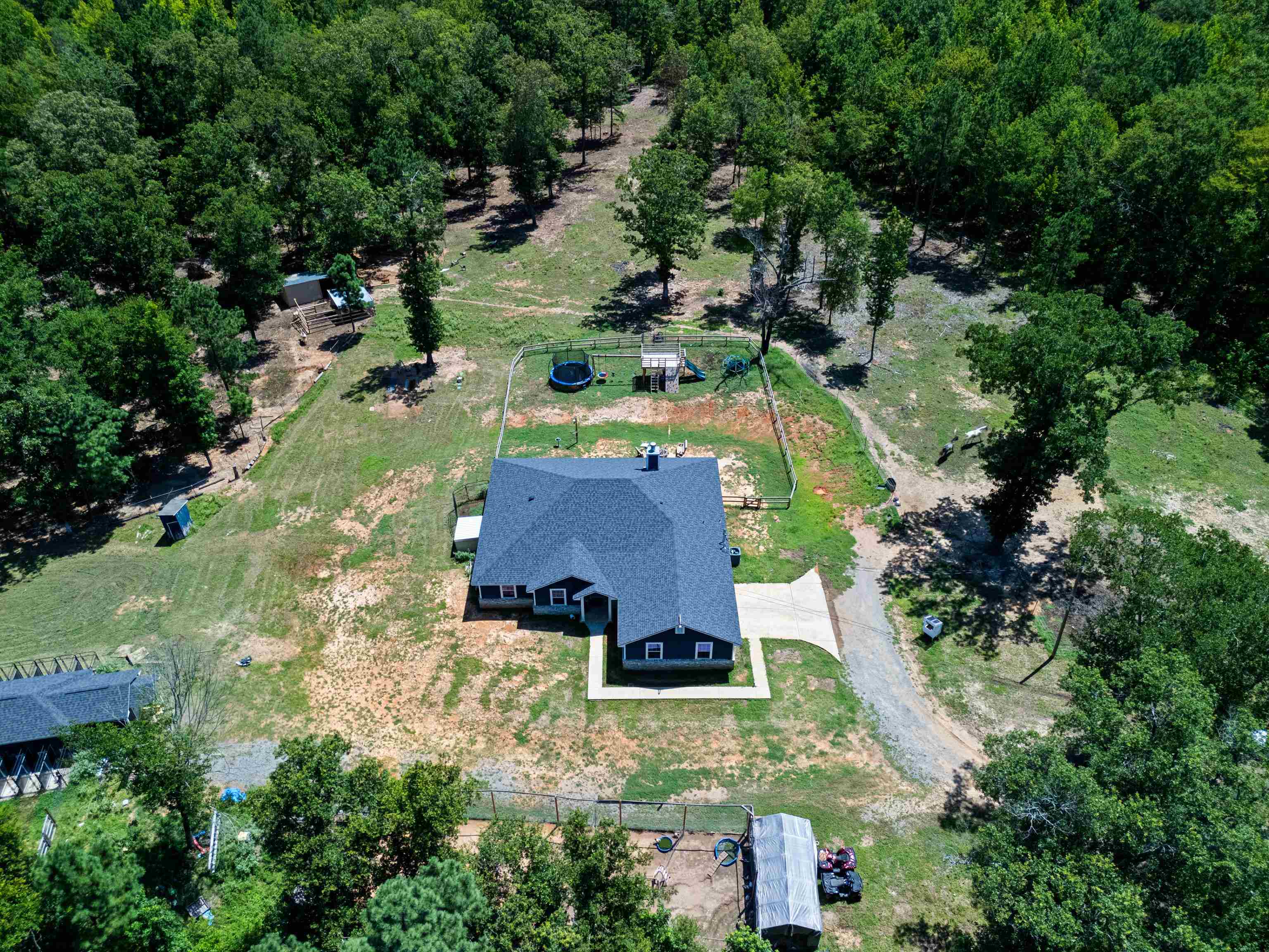 2061 Owens Corner Road Karnack, TX 75661 - Photo 4 of 36 Gallery Image 4