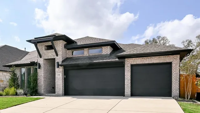 $574,900 | 136 Brewer Street, Kyle, TX 78640