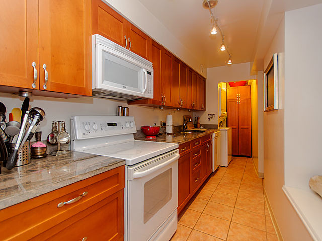 40 East 9th Street, Unit 701 Chicago, IL 60605 - Photo 8 of 24