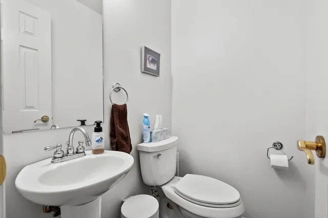 $769,900 | 31664 Fish Hatchery Road, Kalamazoo, MI 49009