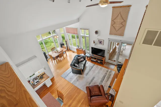 $769,900 | 31664 Fish Hatchery Road, Kalamazoo, MI 49009