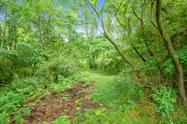 $769,900 | 31664 Fish Hatchery Road, Kalamazoo, MI 49009