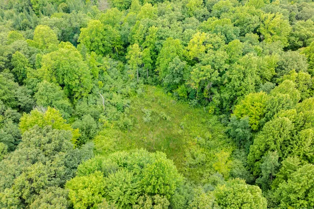 $769,900 | 31664 Fish Hatchery Road, Kalamazoo, MI 49009