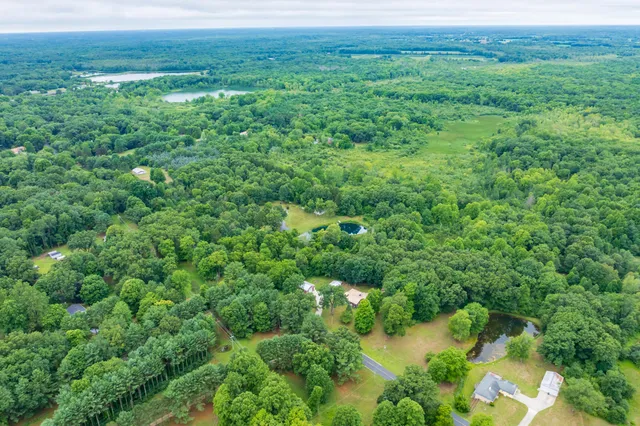 $769,900 | 31664 Fish Hatchery Road, Kalamazoo, MI 49009