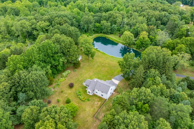 $769,900 | 31664 Fish Hatchery Road, Kalamazoo, MI 49009