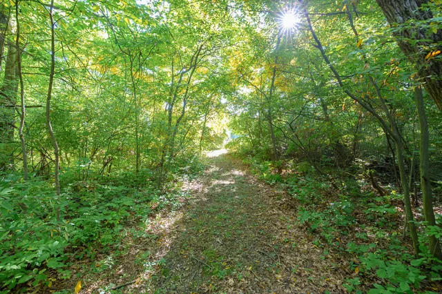 $769,900 | 31664 Fish Hatchery Road, Kalamazoo, MI 49009