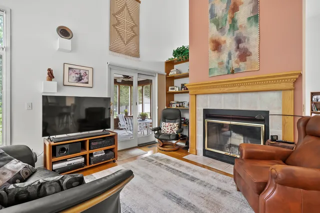 $769,900 | 31664 Fish Hatchery Road, Kalamazoo, MI 49009