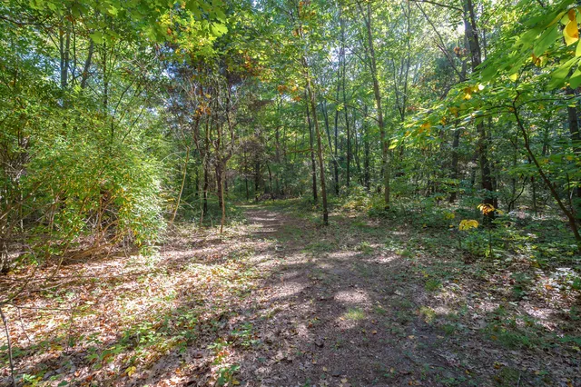 $769,900 | 31664 Fish Hatchery Road, Kalamazoo, MI 49009