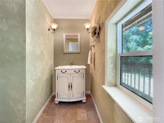 $480,000 | 890 West Wynwood Drive, Shelton, WA 98584