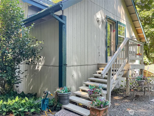 $480,000 | 890 West Wynwood Drive, Shelton, WA 98584