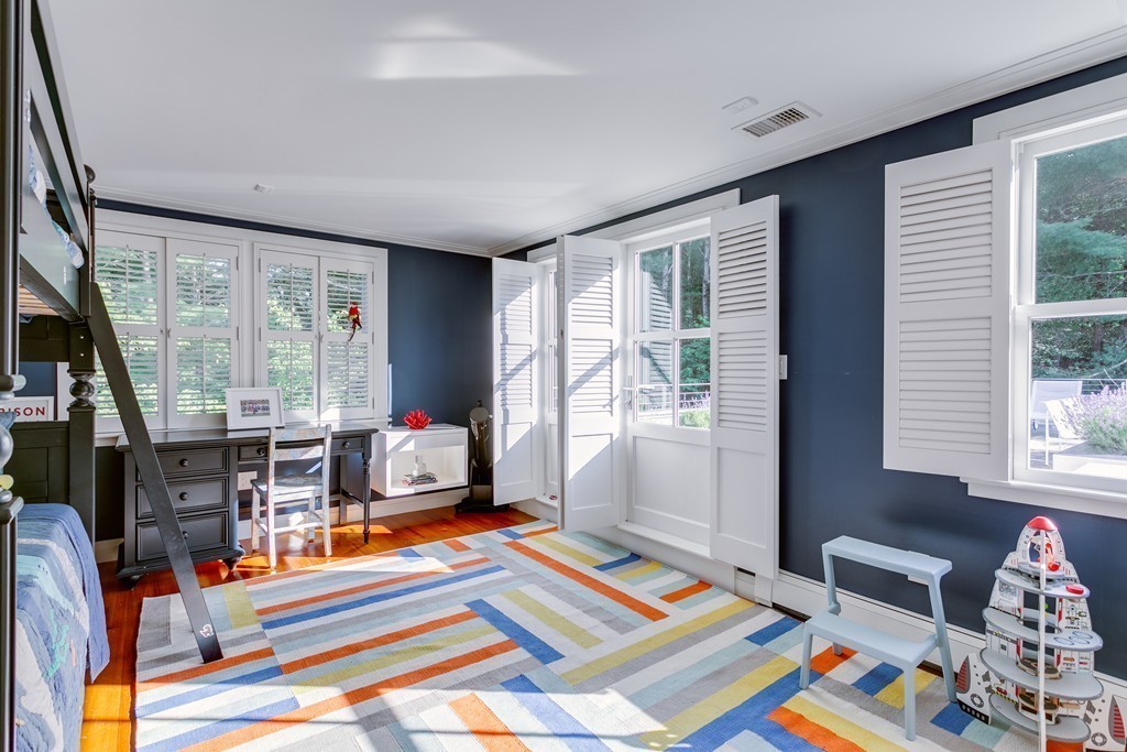 33 Juniper Road Weston, MA 02493 - Photo 17 of 23