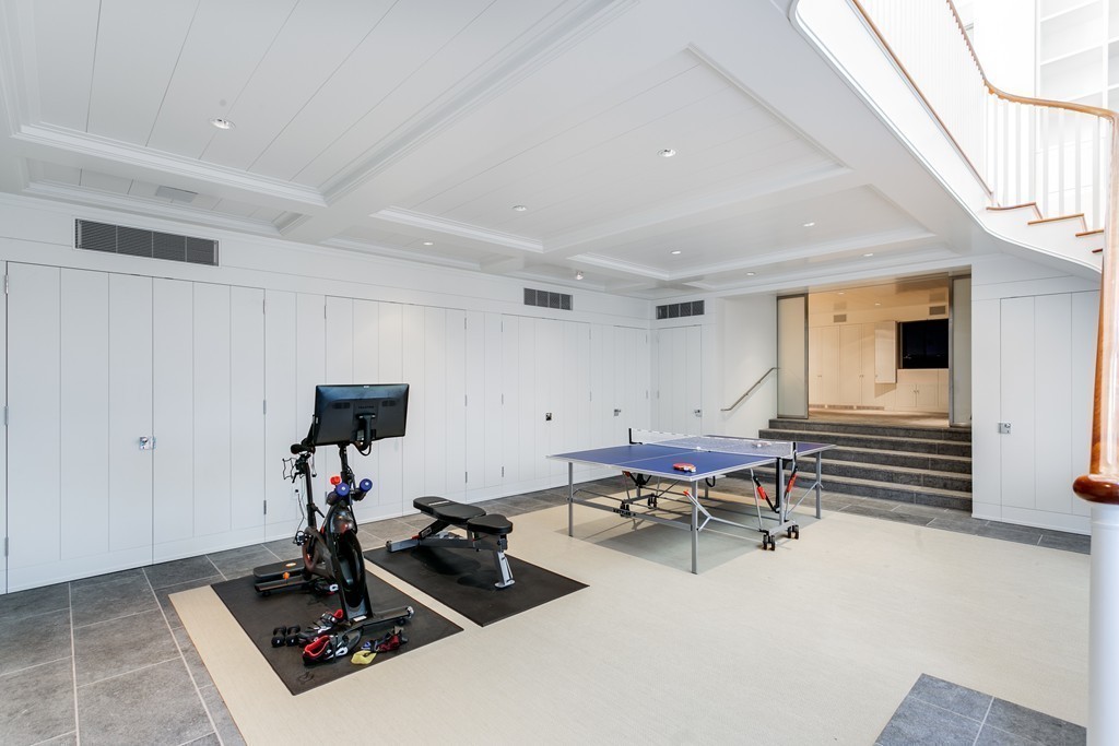 33 Juniper Road Weston, MA 02493 - Photo 19 of 23