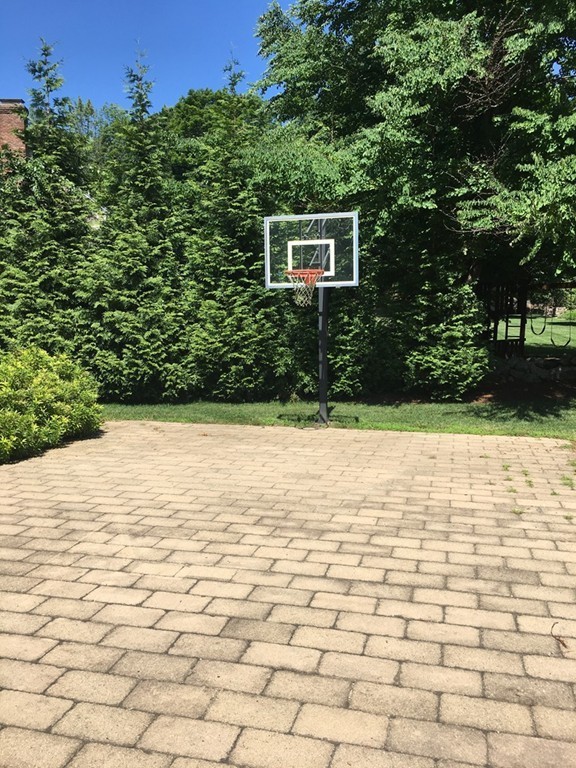 33 Juniper Road Weston, MA 02493 - Photo 23 of 23