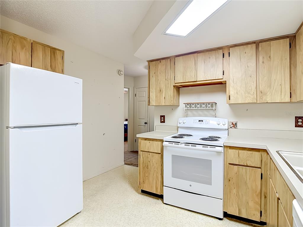 8406 Luray Drive Port Richey, FL 34668 - Photo 13 of 37