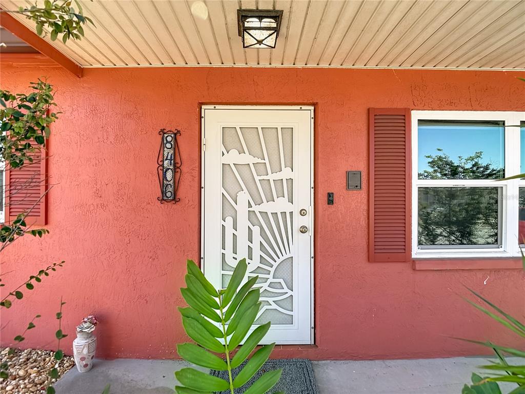 8406 Luray Drive Port Richey, FL 34668 - Photo 5 of 37