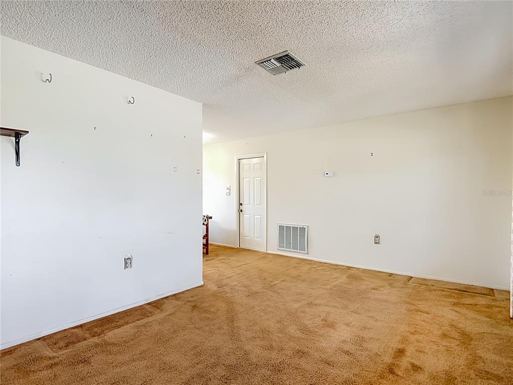 8406 Luray Drive Port Richey, FL 34668 - Photo 7 of 37