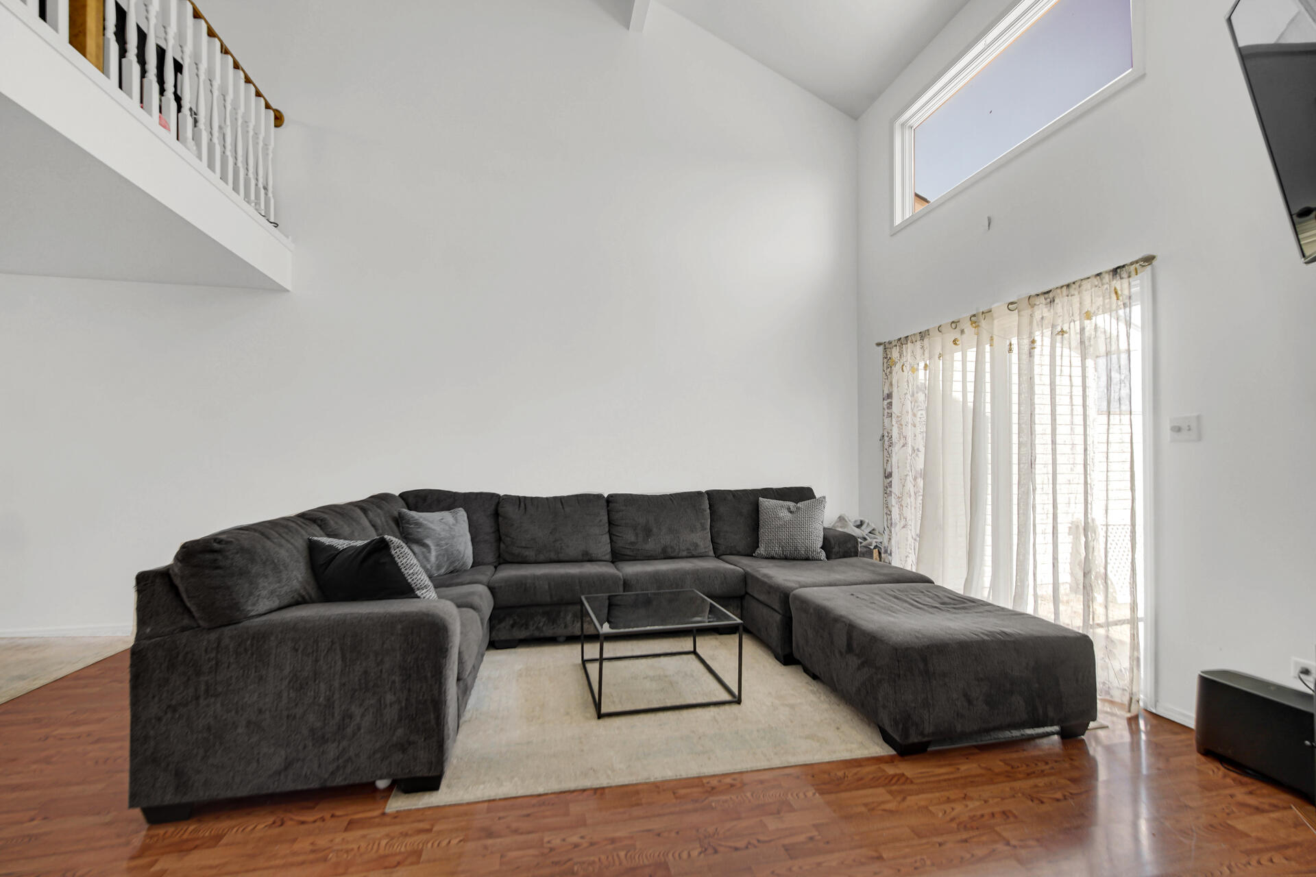 9993 Hunters Run St. John, IN 46373 - Photo 10 of 28 a living room with furniture and a couch