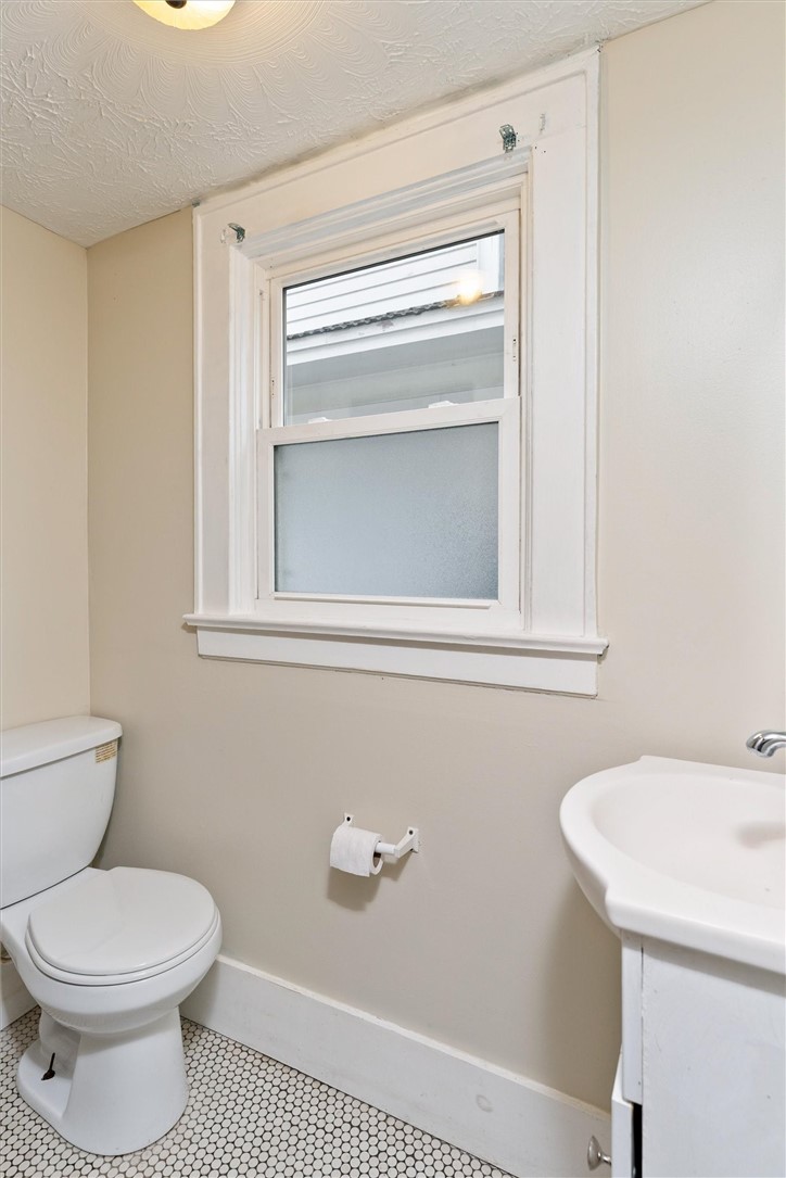 19 Genesee Park Boulevard Rochester, NY 14611 - Photo 28 of 50