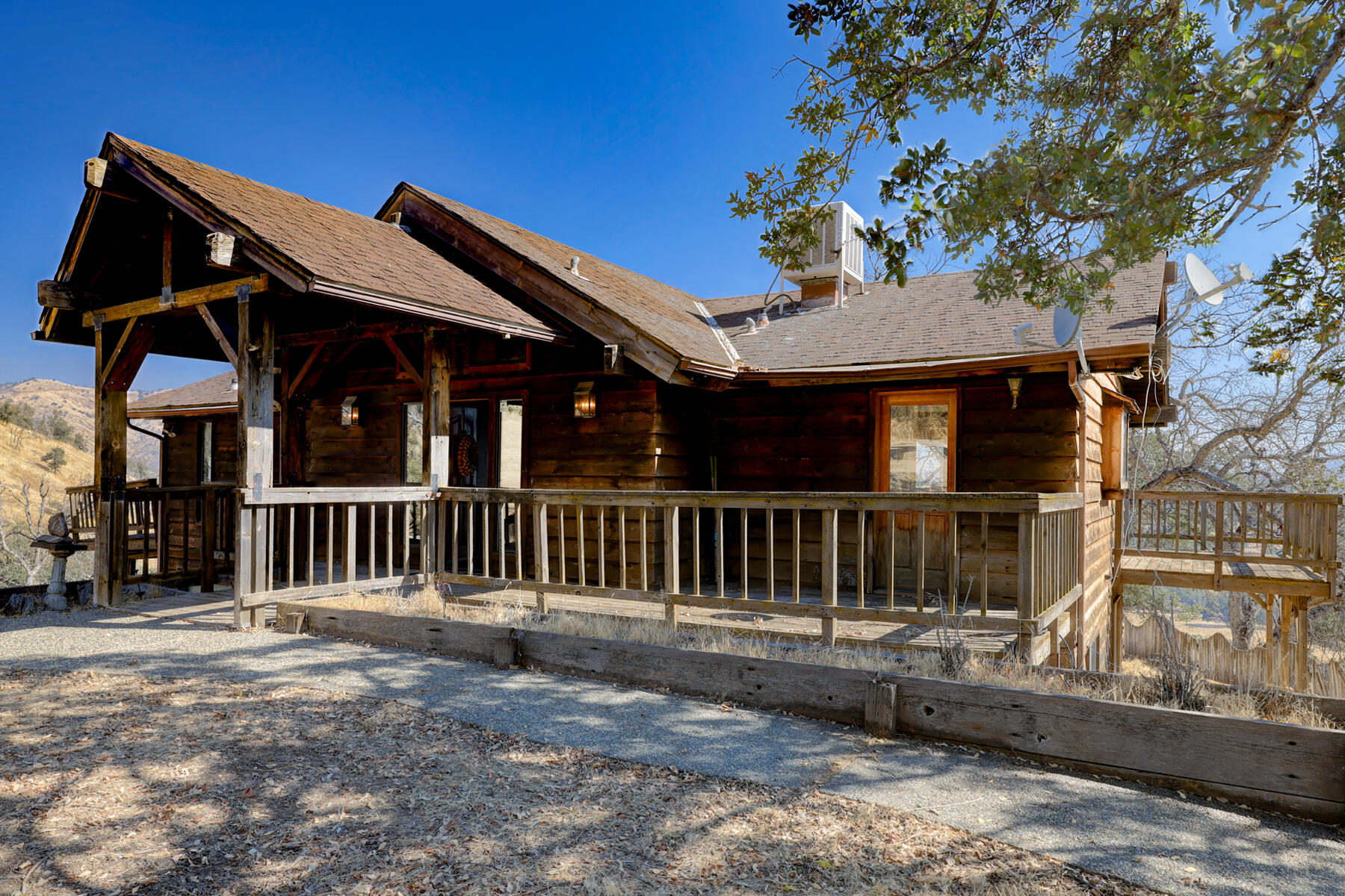 BBF-3-Right Front View of Property