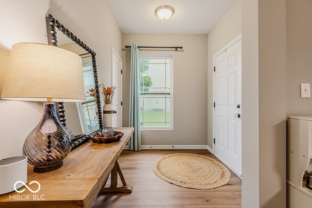 7058 Stoney Ridge Drive Columbus, IN 47201 - Photo 3 of 29 Gallery Image 3