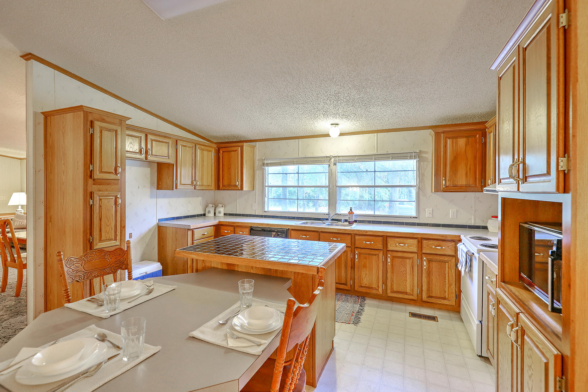 1405 Goslin Pond Road Summerton, SC 29148 - Photo 17 of 52 IMG_8289_90_91