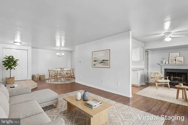 $279,000 | 13215 Dairymaid Drive, Unit 302, Germantown, MD 20874