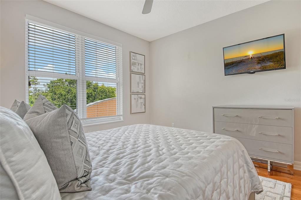 401 North Point Road, Unit 304 Osprey, FL 34229 - Photo 44 of 95