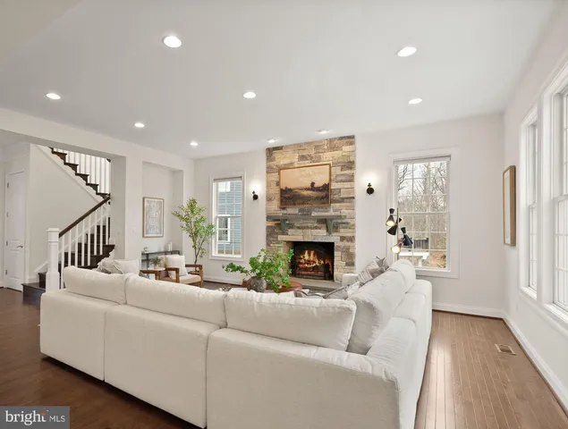 $1,599,999 | 24974 First Harvest Court, Aldie, VA 20105