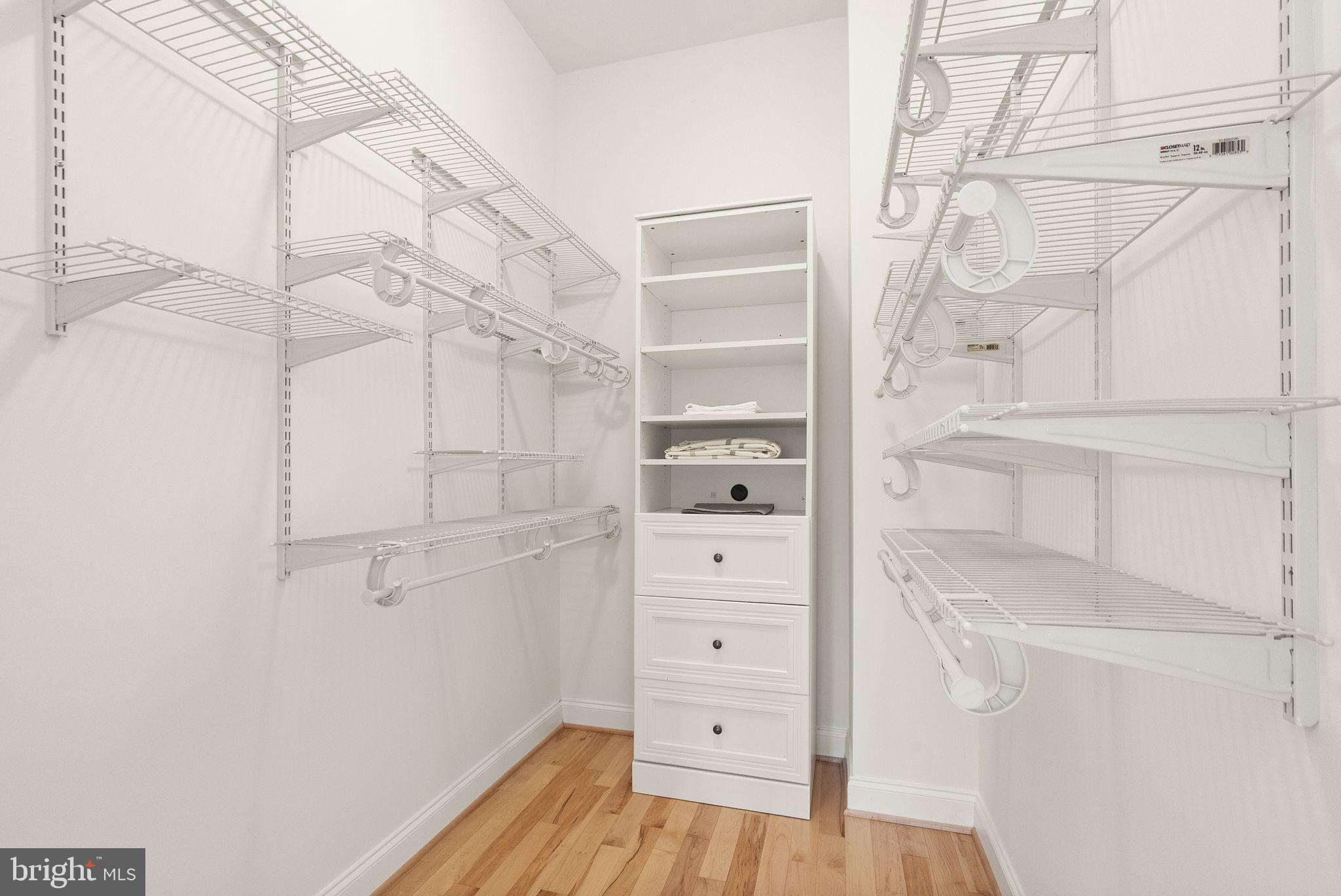 24974 First Harvest Court Aldie, VA 20105 - Photo 51 of 143 Closet