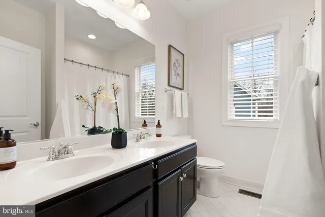 $1,599,999 | 24974 First Harvest Court, Aldie, VA 20105