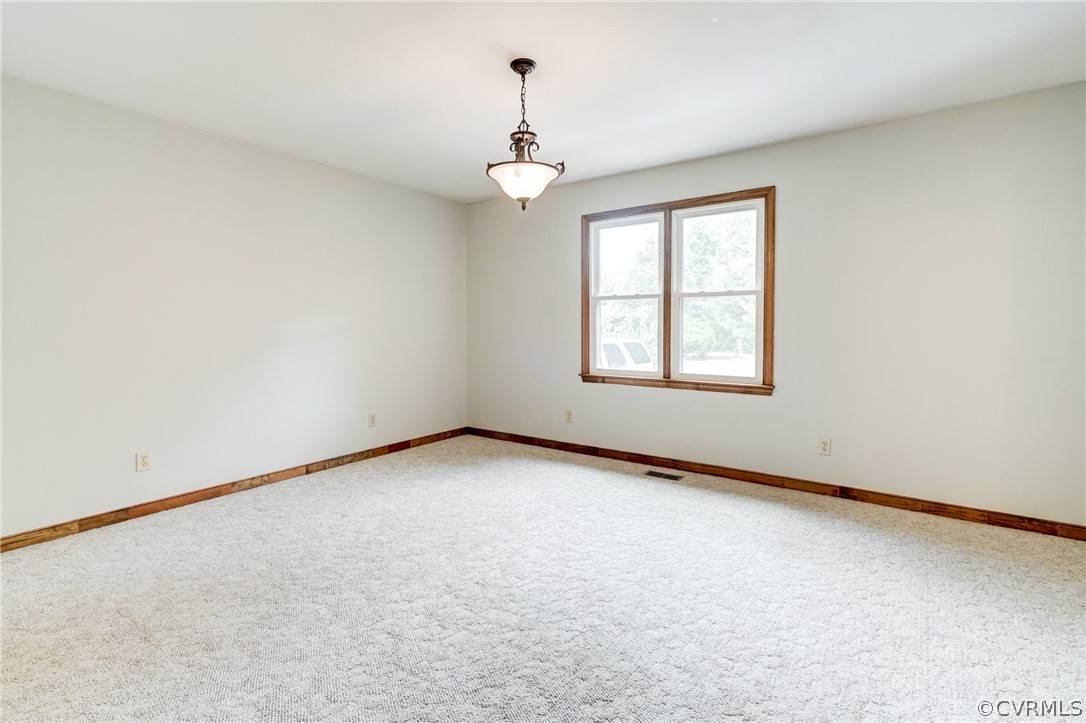 6622 Liberty Hall Road Quinton, VA 23141 - Photo 11 of 42 Gallery Image 11