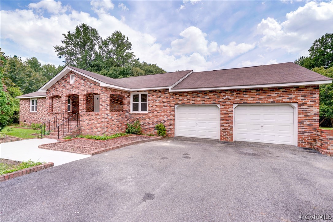 6622 Liberty Hall Road Quinton, VA 23141 - Photo 3 of 42 Gallery Image 3