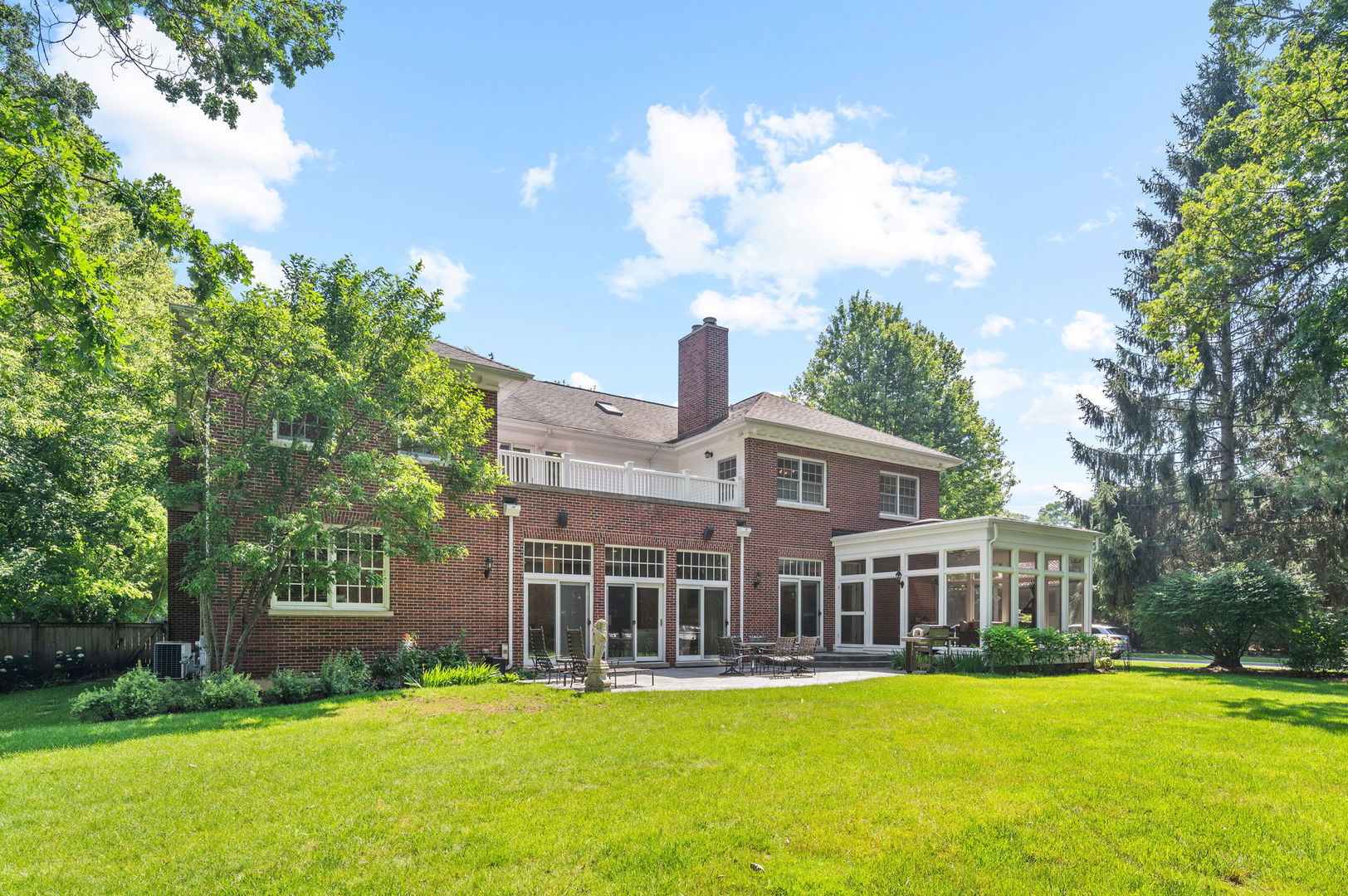 228 Old Green Bay Road Glencoe, IL 60093 - Photo 36 of 40 a view of a house with a big yard