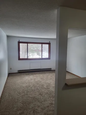$800 | 124 4th Avenue, Unit 5, Miltona, MN 56354