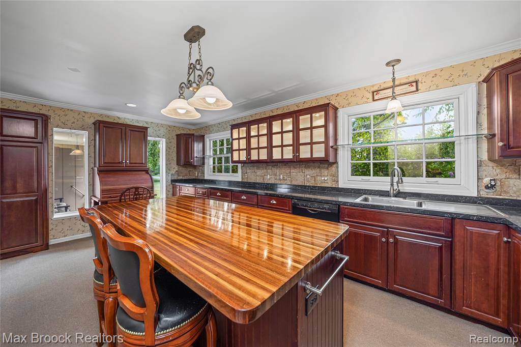 35550 Pleasant Valley Road Farmington Hills, MI 48331 - Photo 18 of 86 Gallery Image 18