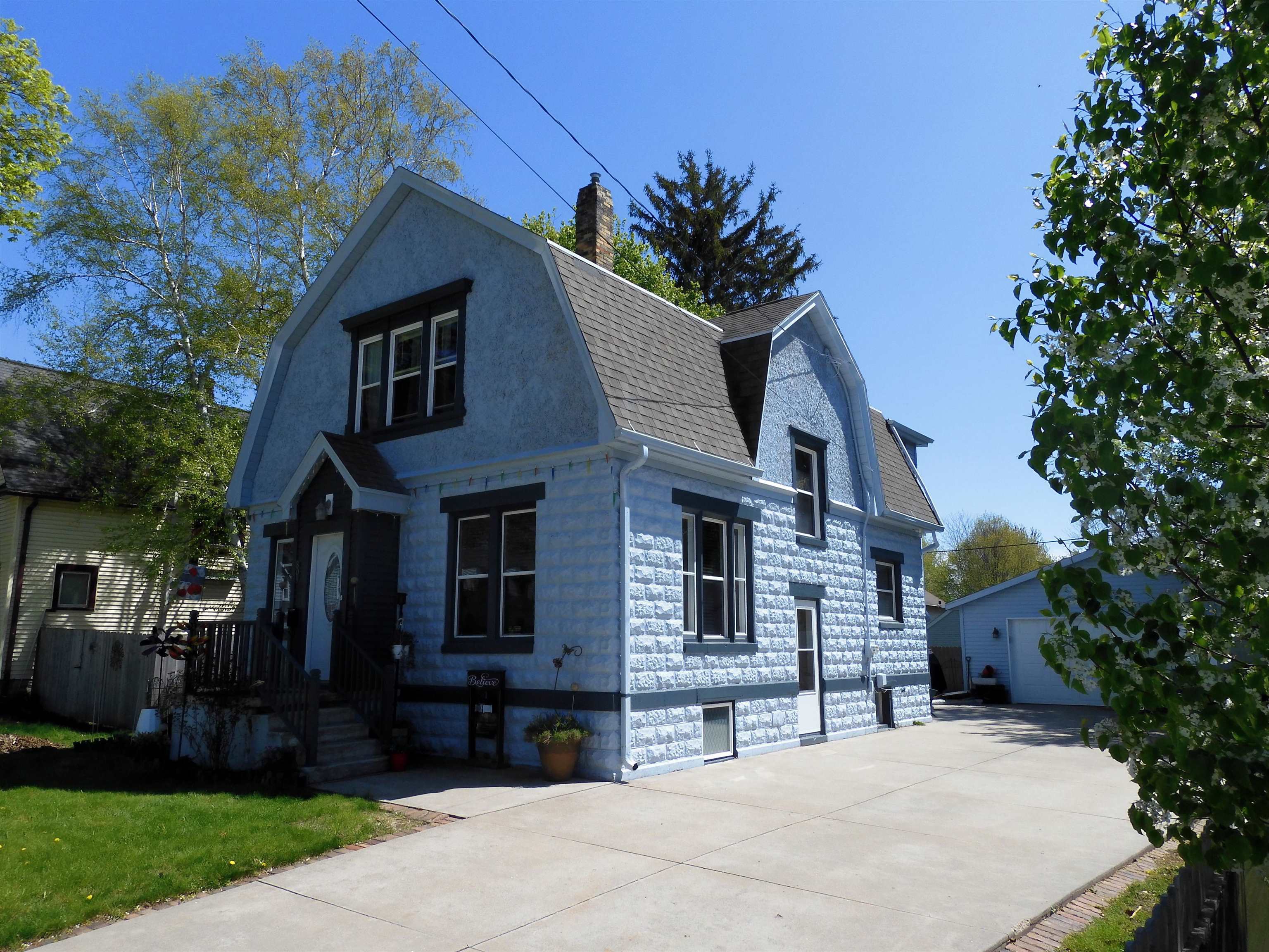 809 East Hancock Street Appleton, WI 54911 - Photo 3 of 28