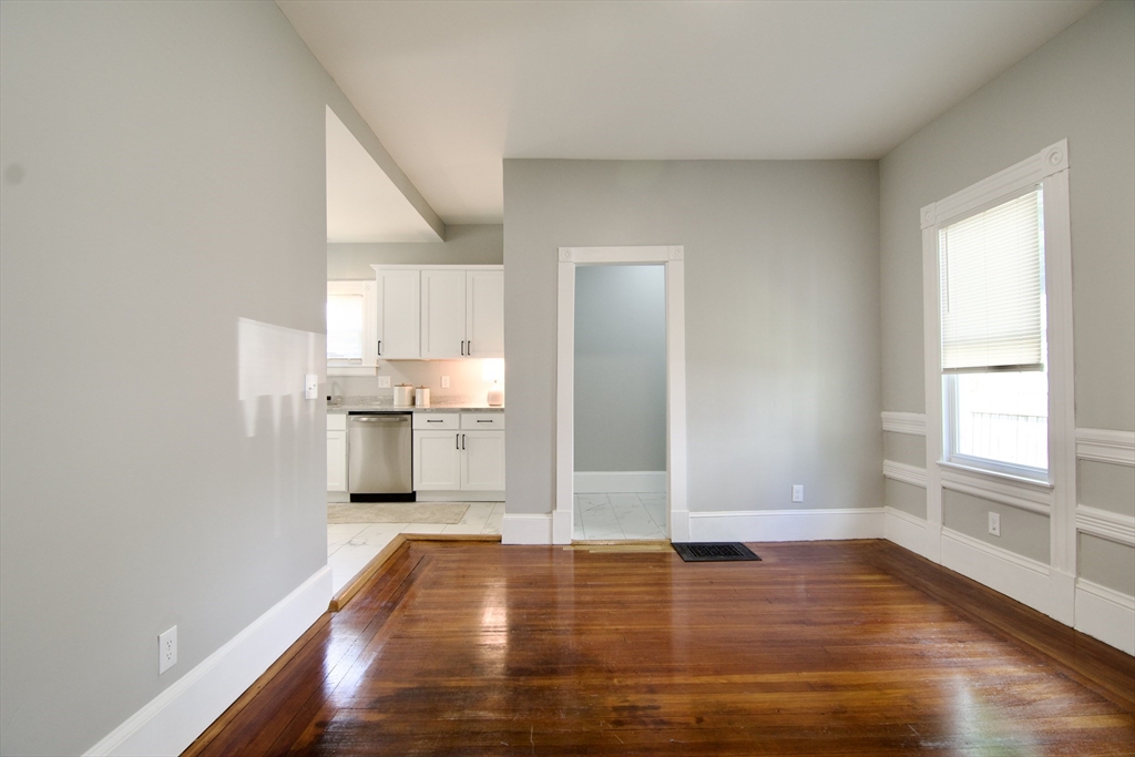 43 Princeton Street Springfield, MA 01109 - Photo 16 of 41