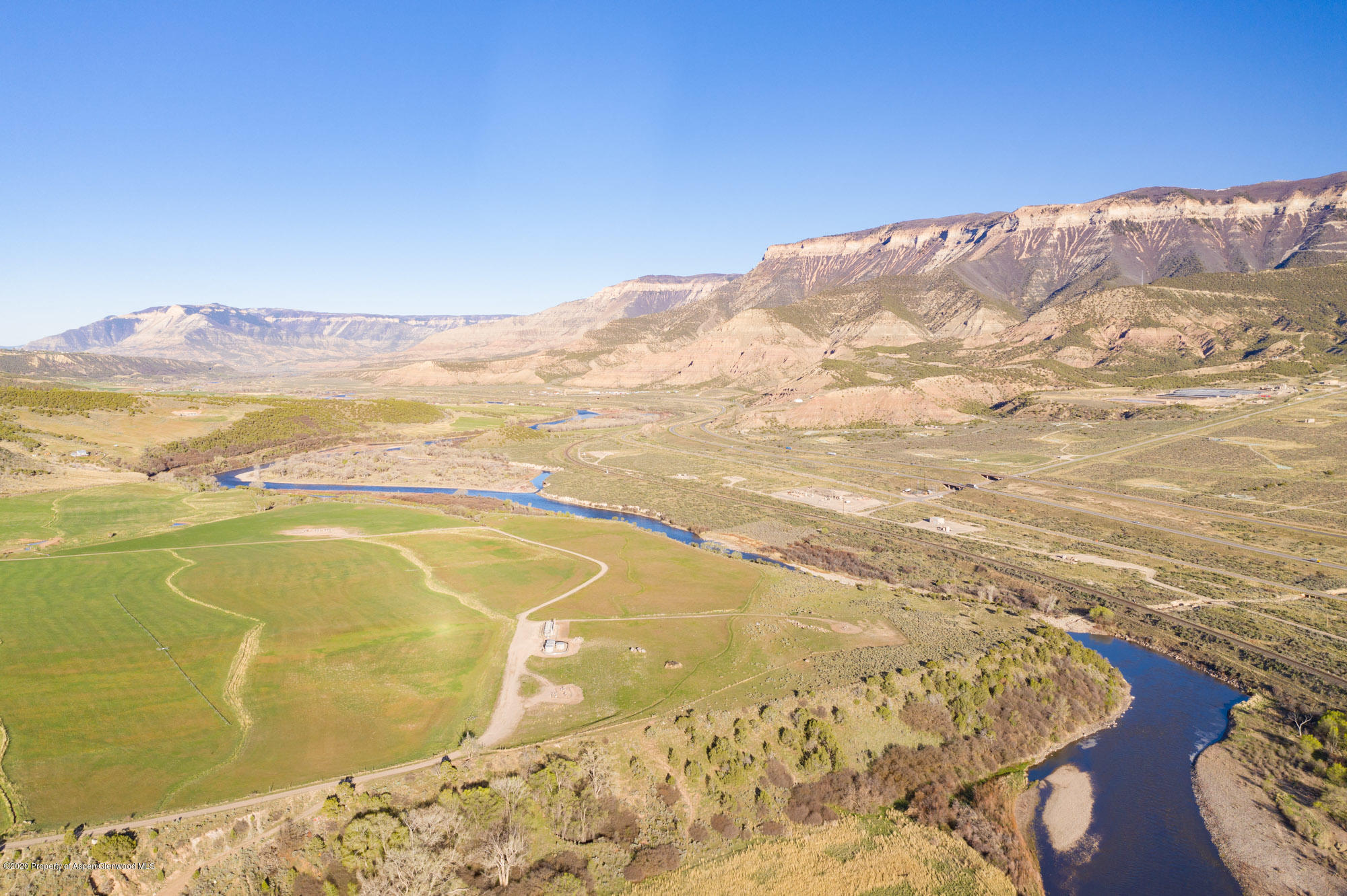 1989 County Road 320 Rifle, CO 81650 - Photo 29 of 36 a view of an ocean