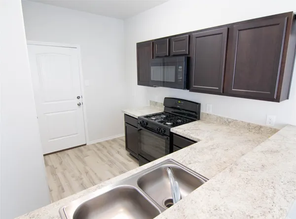 $1,910 | 24331 Amaldi Court, Katy, TX 77493