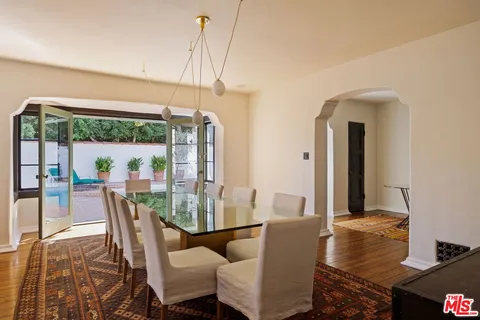 $13,995 | 1800 Outpost Drive, Los Angeles, CA 90068