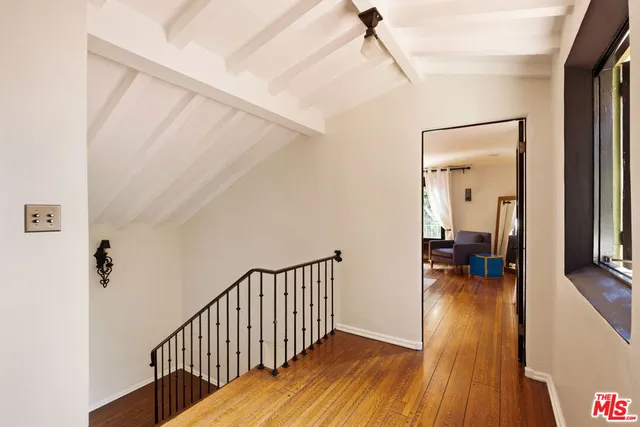 $13,995 | 1800 Outpost Drive, Los Angeles, CA 90068