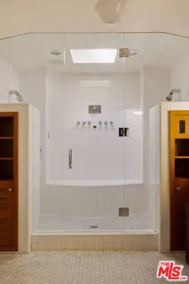 $13,995 | 1800 Outpost Drive, Los Angeles, CA 90068