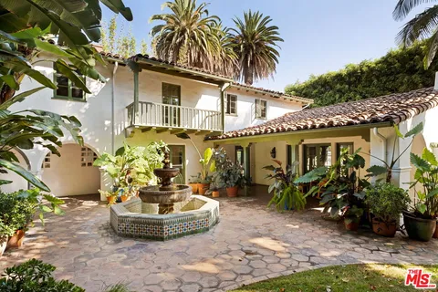 $13,995 | 1800 Outpost Drive, Los Angeles, CA 90068