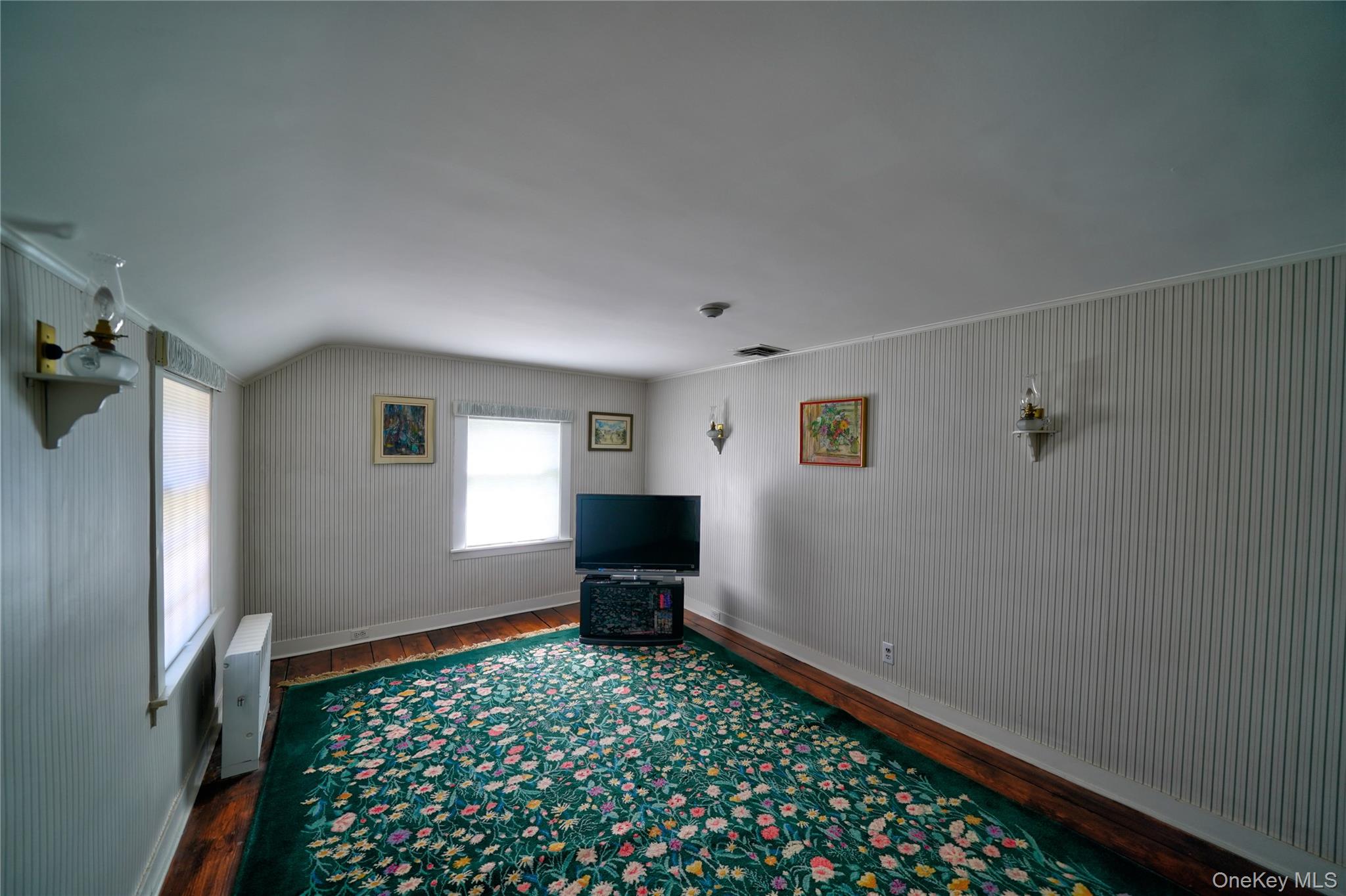 255 Manor Road Queens, NY 11363 - Photo 19 of 34