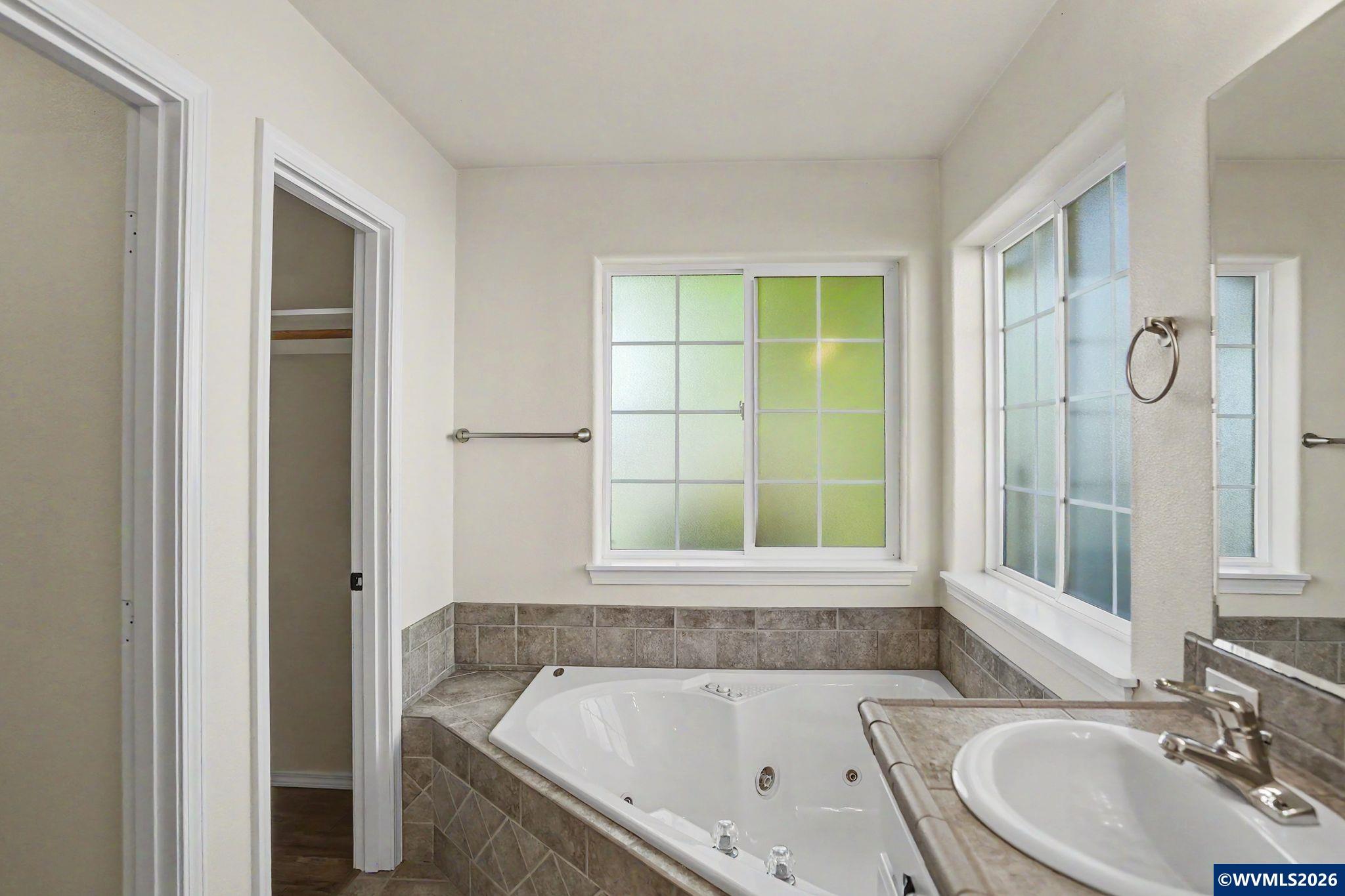 812 Southwest 8th Street Sublimity, OR 97385 - Photo 29 of 50